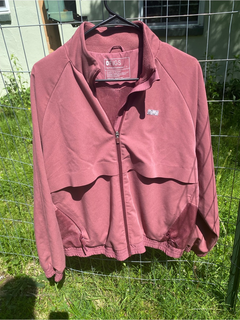 FIGS Women's Mauve Sydney Jacket